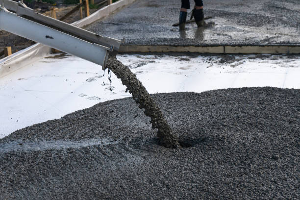 Best Best Concrete Contractor  in Loma Ri, CA